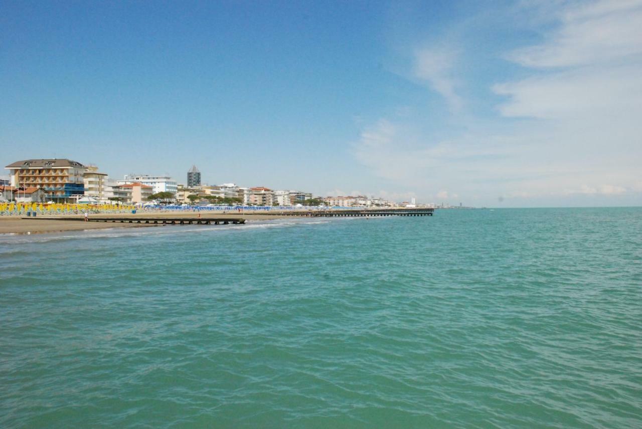 Heron Apartments Lido di Jesolo Exterior photo